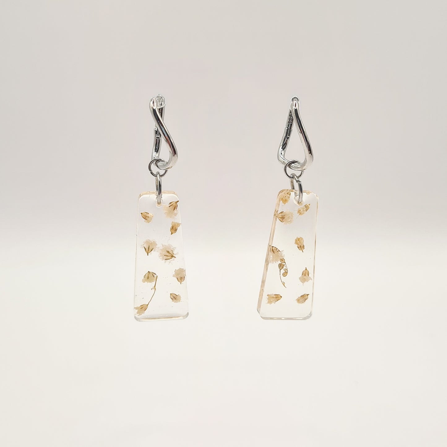 Flora Neutra Tapered Earrings